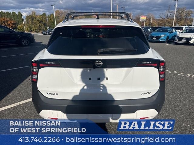 2026 Nissan Kicks — detail view